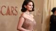 تفاصيل إطلالة سيلينا غوميز الخاطفة في حفل الأوسكار 2025.. 16,00 قطرة زجاجية