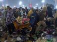 Massenpanik in Indien: Totenzahl beim größten Pilgerfest der Welt steigt auf mindestens 30