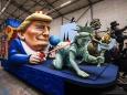 Diese Spitzenpolitiker fehlen: Das sind die Motivwagen beim Kölner Rosenmontagszug
