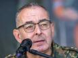 Breuer sieht Realitätsverdrängen: Generalinspekteur: "Einfallstor" für Hybridangriffe schließen