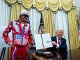 Musiker besucht Oval Office: Kid Rock kämpft mit Trump gegen Ticket-Abzocke