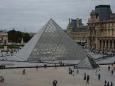Zwischenfall bei Öffnung: Raubüberfall im Pariser Louvre - Offenbar Schmuck von Napoleon gestohlen