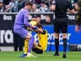Dortmunder Saison mit Rissen: BVB-Keeper Kobel erschüttert: 