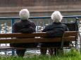 Spätere Rente, private Vorsorge: Bericht: Kommission einigt sich auf heikle Rentenreform