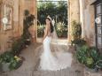Haute-Couture von Chanel: Kristalle und Federn: Dua Lipa zeigt ihr Brautkleid