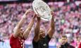 Velike emocije na Allianz Areni: Bayern se oprostio od trojice nogometaša