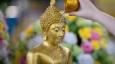 วิธีสรงน้ำพระ วันสงกรานต์ 66 หมอช้าง ให้เคล็ดลับ พร้อมคาถาที่ถูกต้อง