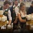 แค่นี้ชิลๆ ค่ะ! โซเชียลแห่แชร์คลิปสาวเสิร์ฟคนสวย “จอมพลัง” แห่งเทศกาล Oktoberfest